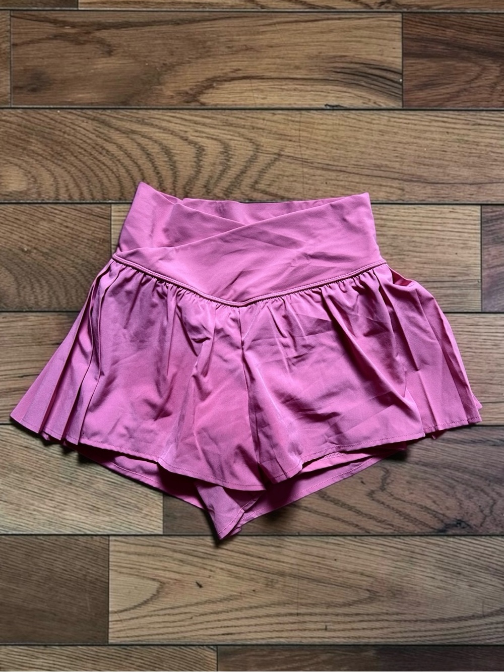JoyLab Women’s Pink Crossover Waist Pleated Athletic Shorts Size M